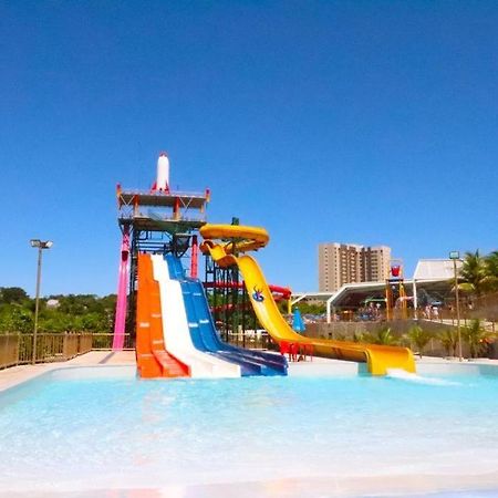 Piazza Diroma Acqua Park Hotel Калдас Новас Екстериор снимка